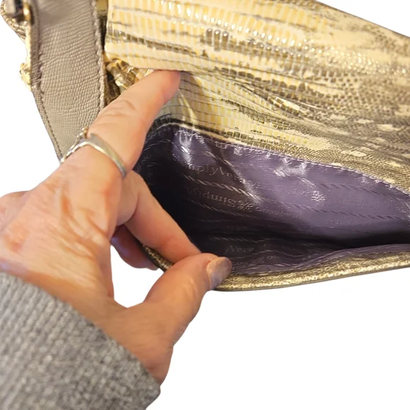 Simply Vera Vera Wang Faux Snakeskin Convertible Crossbody Bag Neutral Grey - Picture 8 of 14
